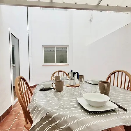 La Hoya 11 アパート *